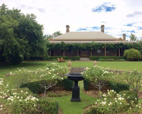 Clifton House And Gardens: Farm Stay Accommodation - Mackay Tourism 0