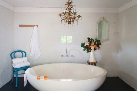 Flop House - Mackay Tourism 4