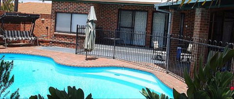 Karina Mews B&B - Mackay Tourism 0