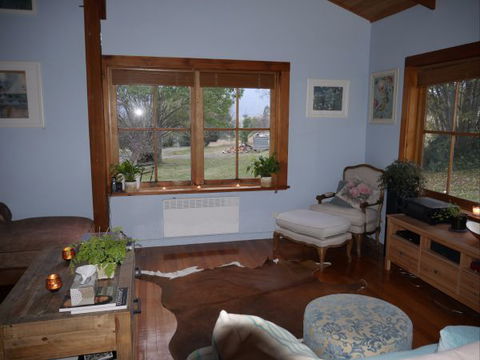 La Perrie Chalet Bed And Breakfast - Mackay Tourism 5
