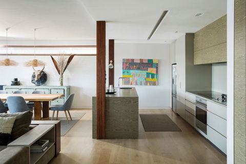 Pittwater Beach House - Mackay Tourism 3