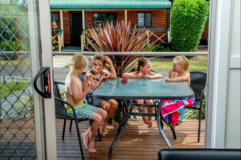 Port Fairy Holiday Park - Mackay Tourism 4