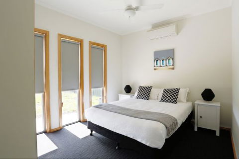 RED FIN Part Of BLUE FIN HOLIDAY HOMES - Mackay Tourism 4