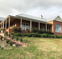 Shearer's Hill - Luxury Farm Stay - Mackay Tourism