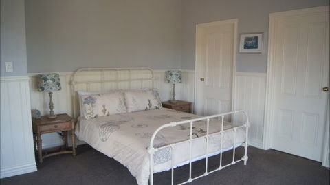 Shearer's Hill - Luxury Farm Stay - Mackay Tourism 4