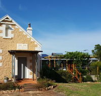 The Old Drik Drik Schoolhouse Retreat - Mackay Tourism