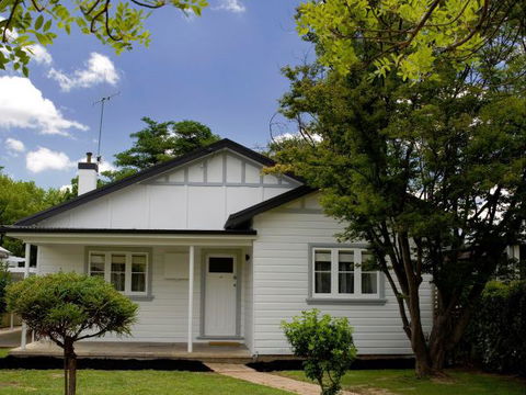 The Sampson - Orange - Mackay Tourism 0