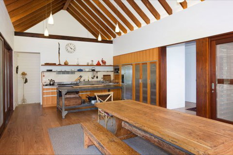 Vine Lodge Heritage Getaway - Mackay Tourism 6