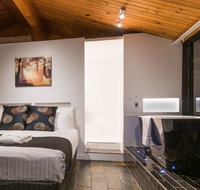 Waterfall Springs Retreat and Wildlife Sanctuary - Mackay Tourism