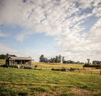 Wines for Joanie Cottage - Mackay Tourism