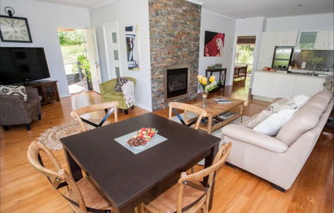Abby's Cottages - Mackay Tourism 6