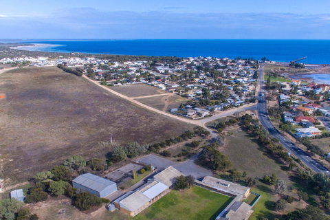 Arura Group Stays And Function Centre - Mackay Tourism 0
