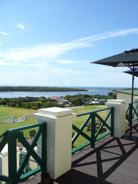 Augusta Hotel Motel - Mackay Tourism 0