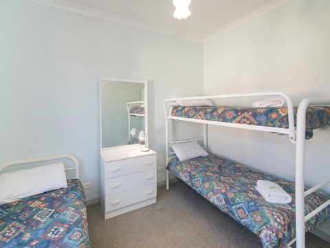 Augusta Hotel Motel - Mackay Tourism 4