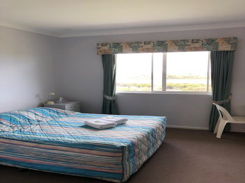 Augusta Hotel Motel - Mackay Tourism 6