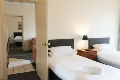 Ballarat Colonial Motor Inn - Mackay Tourism 1