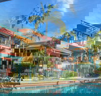 Beaches Holiday Resort - Mackay Tourism