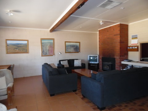 Gum Creek Shearer's Quarters - Mackay Tourism 3