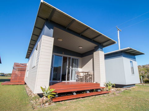 Lake Ainsworth Sport And Recreation Centre - Mackay Tourism 0