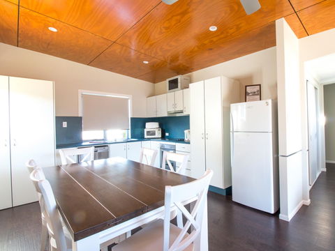 Lake Ainsworth Sport And Recreation Centre - Mackay Tourism 1