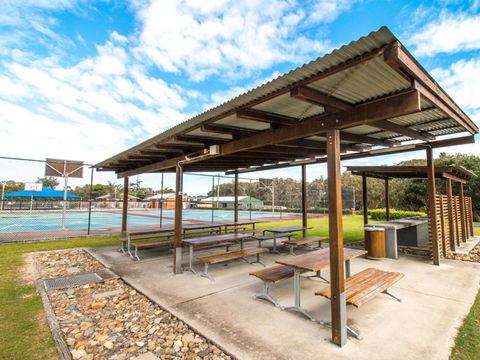 Lake Ainsworth Sport And Recreation Centre - Mackay Tourism 5
