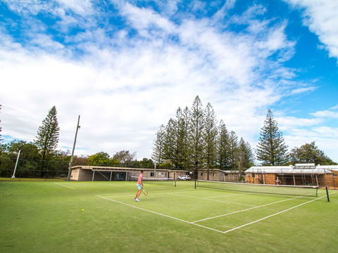 Lake Ainsworth Sport And Recreation Centre - Mackay Tourism 7