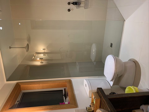 Mannaburne Cabin - Mackay Tourism 2