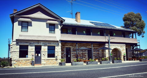 Royal Hotel Capertee - Mackay Tourism 0