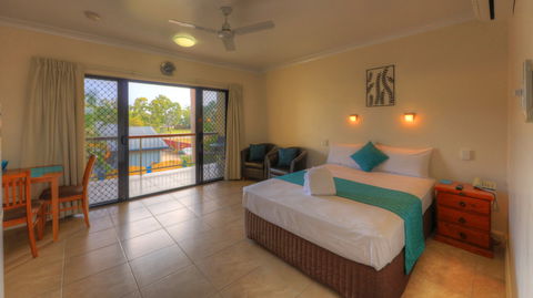 Sky View Units - Mackay Tourism 0