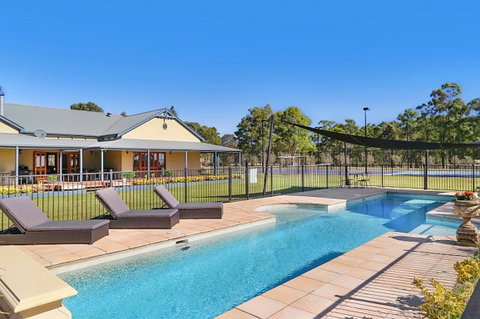 Stonegate - Mackay Tourism 1