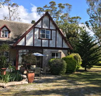 Swan Cove on Raymond Island - Mackay Tourism