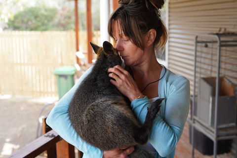 Tiandi Wildlife Sanctuary Farm Stay - Jambalaya Cottage - Mackay Tourism 8