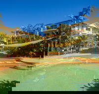 Town Beach Beachcomber Resort - Mackay Tourism
