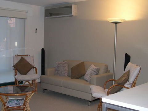 Unit 5 Wyuna Queenscliff - Mackay Tourism 2