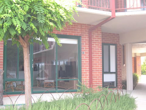 Unit 5 Wyuna Queenscliff - Mackay Tourism 7