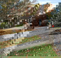 Arcadia Cottages at Cambewarra - Mackay Tourism