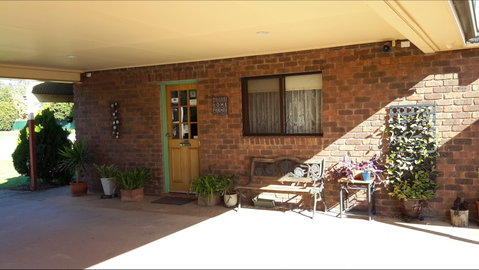 Barham Colonial Motel - Mackay Tourism 0