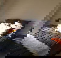 Bowning Hotel Accommodation - Mackay Tourism