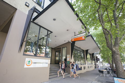Canberra City YHA - Mackay Tourism 1
