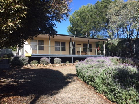 Carnegie House - Mackay Tourism 0
