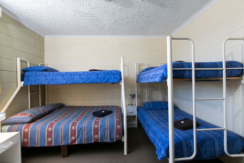 Cooroona Alpine Lodge - Mackay Tourism 2