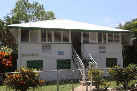 Daggoombah Holiday House - Mackay Tourism 0