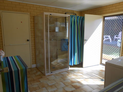 Frangi Breezes Bed And Breakfast - Mackay Tourism 2