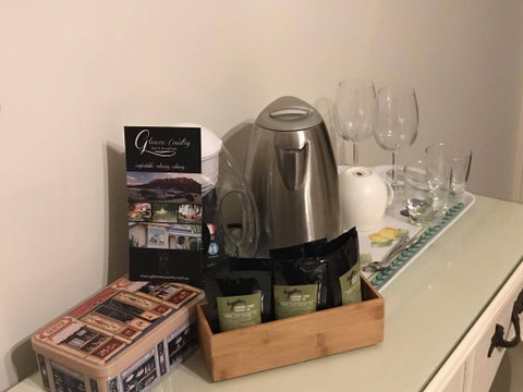 Glencoe Country Bed And Breakfast - Mackay Tourism 1