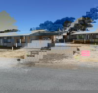 Hardwicke Beach House - Mackay Tourism