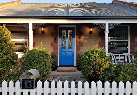 La Maison Riviere - The River House Bed And Breakfast - Mackay Tourism 0