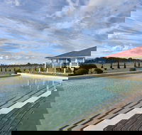 Noble Willow Estate - Mackay Tourism