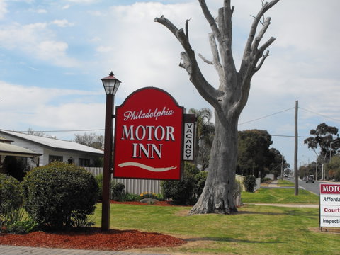 Philadelphia Motor Inn - Mackay Tourism 0