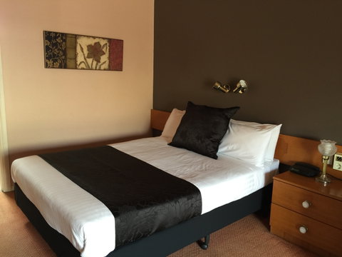Philadelphia Motor Inn - Mackay Tourism 7