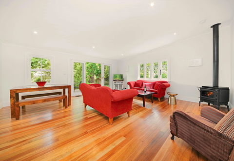 Poets Cottage - Mackay Tourism 0